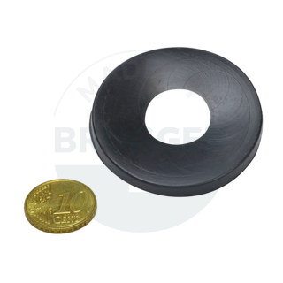 Rubber flap as protective cover for magnet systems ⌀50mm | © Brugger GmbH