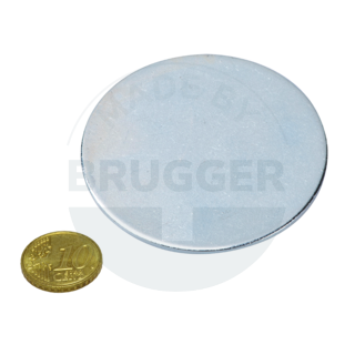 Metal disc with double adhesive tape (3M Scotch-Mount 4032) | © Brugger GmbH